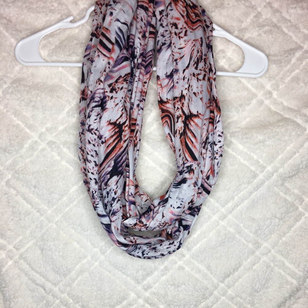 ‼️MULTICOLORED Infinity scarf‼️